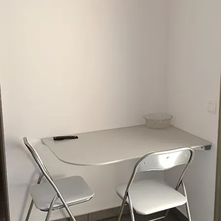 Apartment Lais In The Old Square Of Liapades